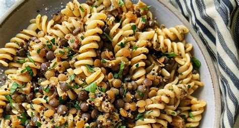 Receta de pasta de lentejas con espinacas y ajo