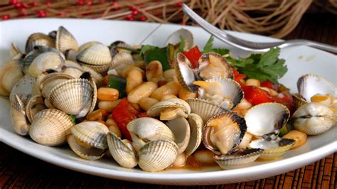 Berberechos frescos salteados para ensalada