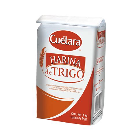 Saco de harina de trigo con etiqueta