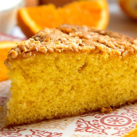 Bizcocho de avena y naranja decorado