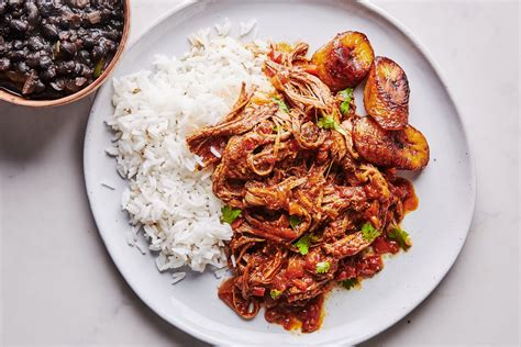 Ropa vieja cubana