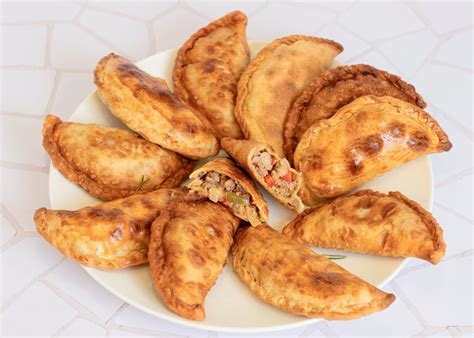 Empanadillas fritas doradas y crujientes