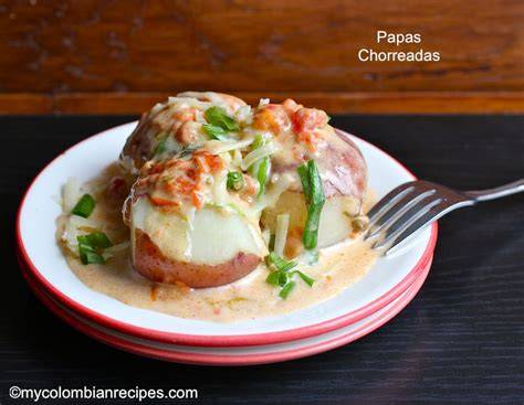 Papas chorreadas colombianas