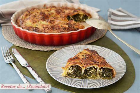 Börek de espinacas y queso feta en espiral