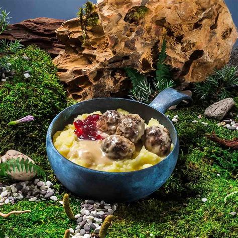 Albóndigas suecas con salsa y puré