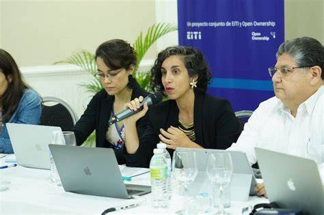 Ángela del Pan en su rol de coordinadora técnica