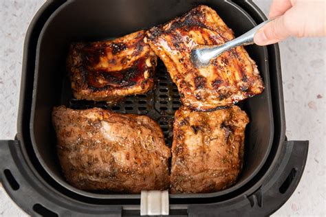 Costillas de cerdo cocinadas en freidora de aire