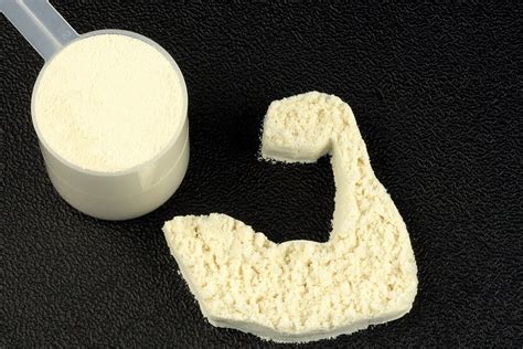 Suero de leche en un recipiente