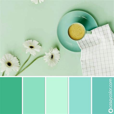 Muestra de colores con verde menta, espuma de mar, celadón y verde salvia