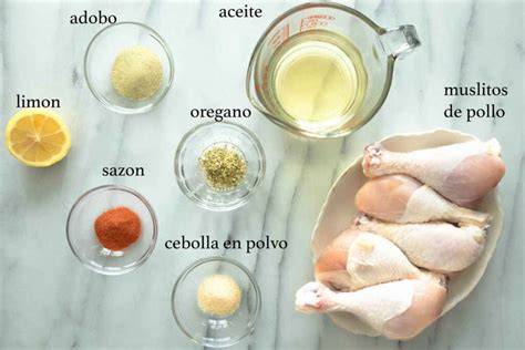 tabla con ingredientes para pollo frito