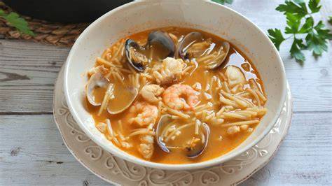 Sopa de marisco con mahonesa terminada