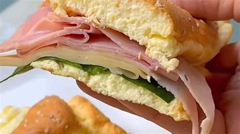Sándwiches hechos con pan nube