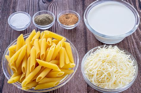 Ingredientes para macarrones con queso
