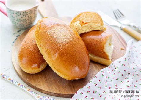 Bollos de mantequilla de Bilbao recién horneados y rellenos