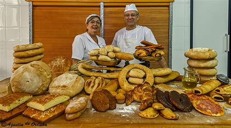 Representación histórica de una panadería tradicional española