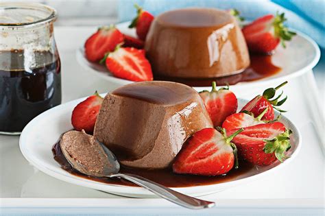 preparación de panna cotta de chocolate saludable