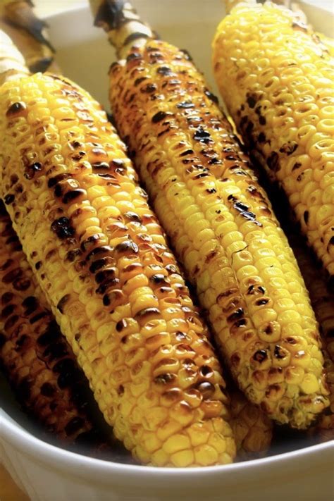Mazorcas de maíz a la parrilla