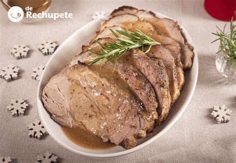 Bondiola de cerdo asada con guarnición de patatas al horno