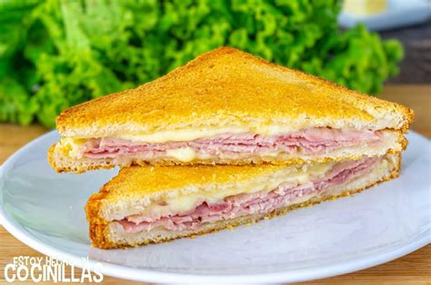 Sándwich mixto recién hecho en freidora de aire