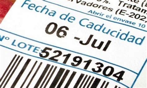 Envases de hamburguesas congeladas con fecha de caducidad