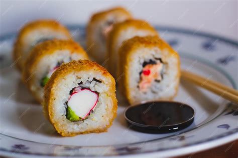 Plato de sushi con gari