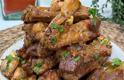Plato de Costillas al Ajillo