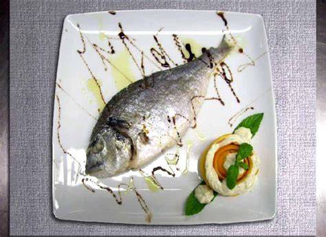 Dorada a la sal emplatada