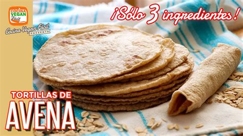 Ingredientes frescos para preparar tortillas de avena