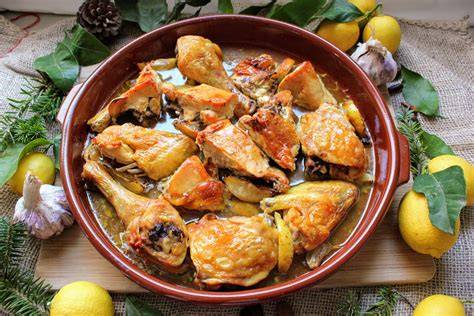Pollo asado en cazuela listo para servir