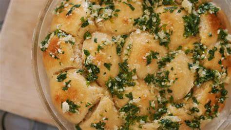 Pampushka, el pan de ajo ucraniano
