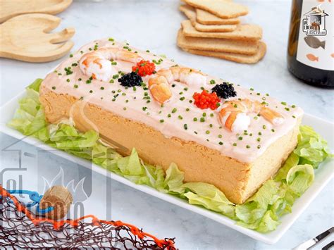Pastel de pescado casero recién hecho