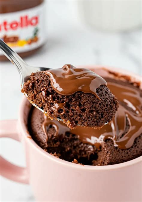 Mug cake de champán rosé en copa