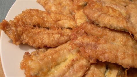 Boquerones en tempura listos para freír en freidora de aire