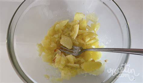 Masa de patata en un bol
