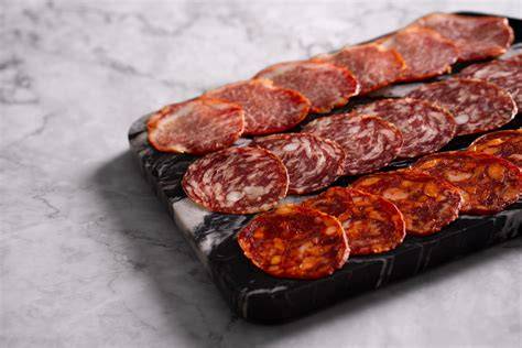 Tipos de embutidos ibéricos loncheados