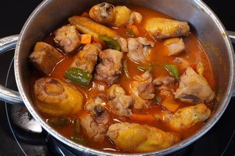 Pasos de preparación del pollo guisado