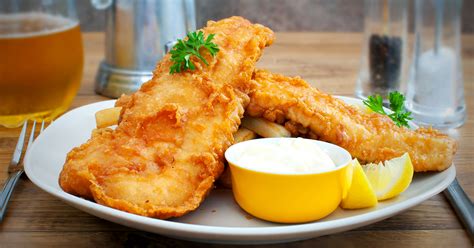 Ingredientes esenciales para merluza frita