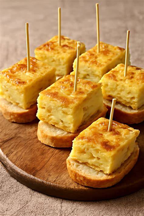 Pintxo de tortilla de bacalao estilizado para evento