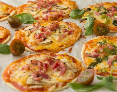 mini pizzas preparadas con obleas