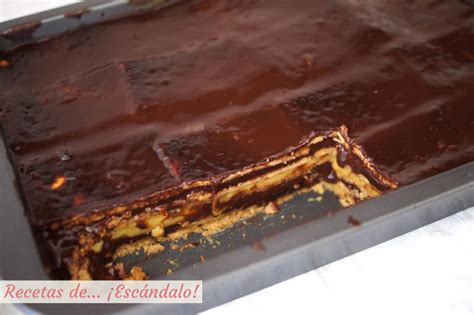 Corte interno de la tarta de la abuela mostrando las capas