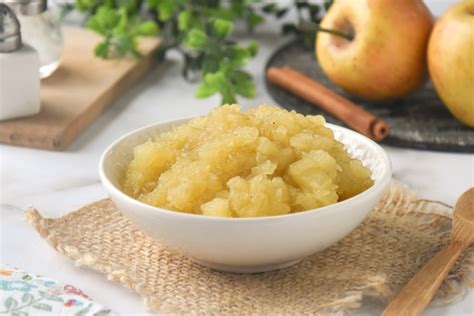 Proceso de hacer puré de manzana