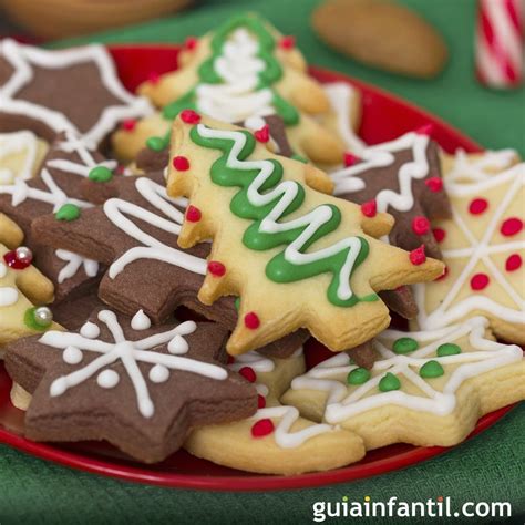 Variedad de galletas navideñas decoradas