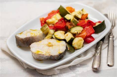 Ingredientes para pescado hervido con verduras