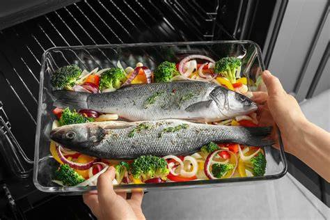 Proceso de cocción del pescado y las verduras