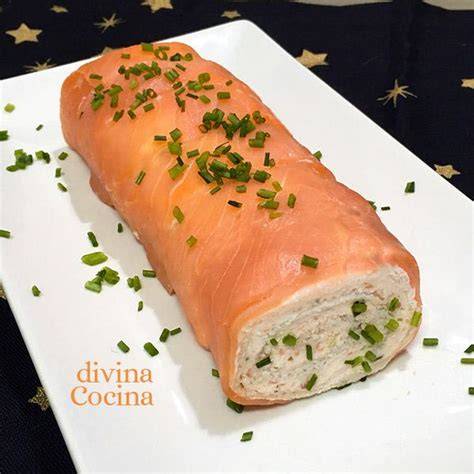 Brazo gitano de salmón ahumado y queso crema listo para servir