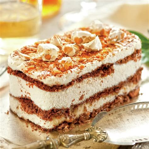 Semifrío de turrón de Alicante con capas