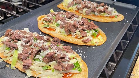 Huaraches de carne asada emplatados