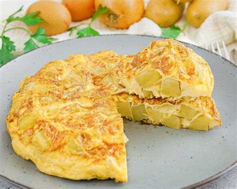 Preparación de la tortilla de patatas