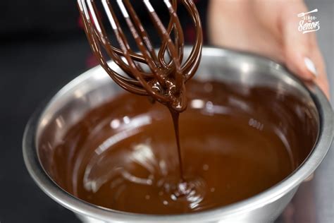 Cobertura de chocolate brillante