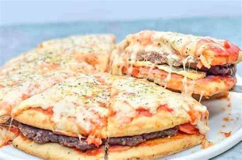 Ingredientes principales de la pizza con sabor a hamburguesa de Telepizza